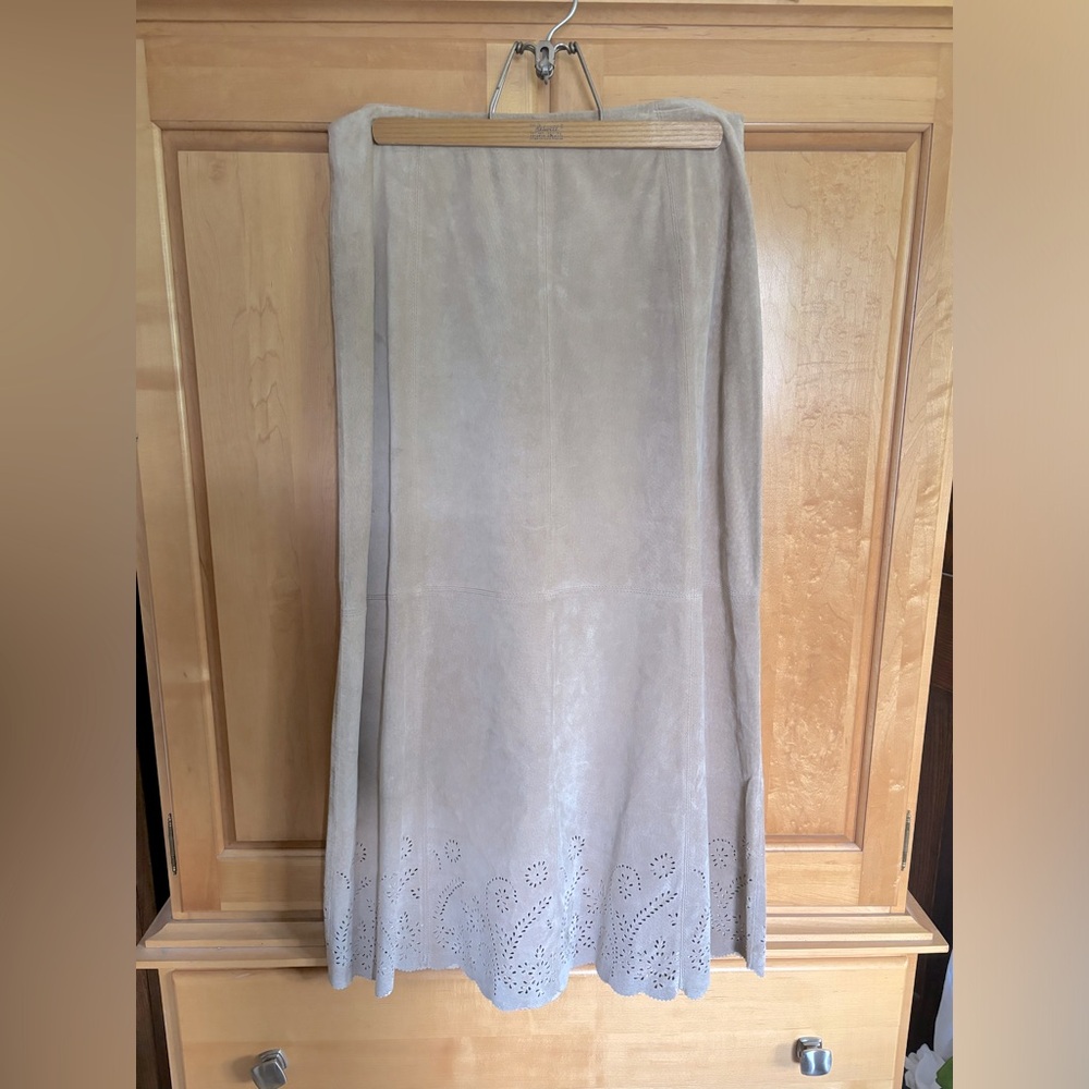 Coldwater Creek 100% Leather Suede Beige A-line Maxi Laser Cut Skirt Sz 12